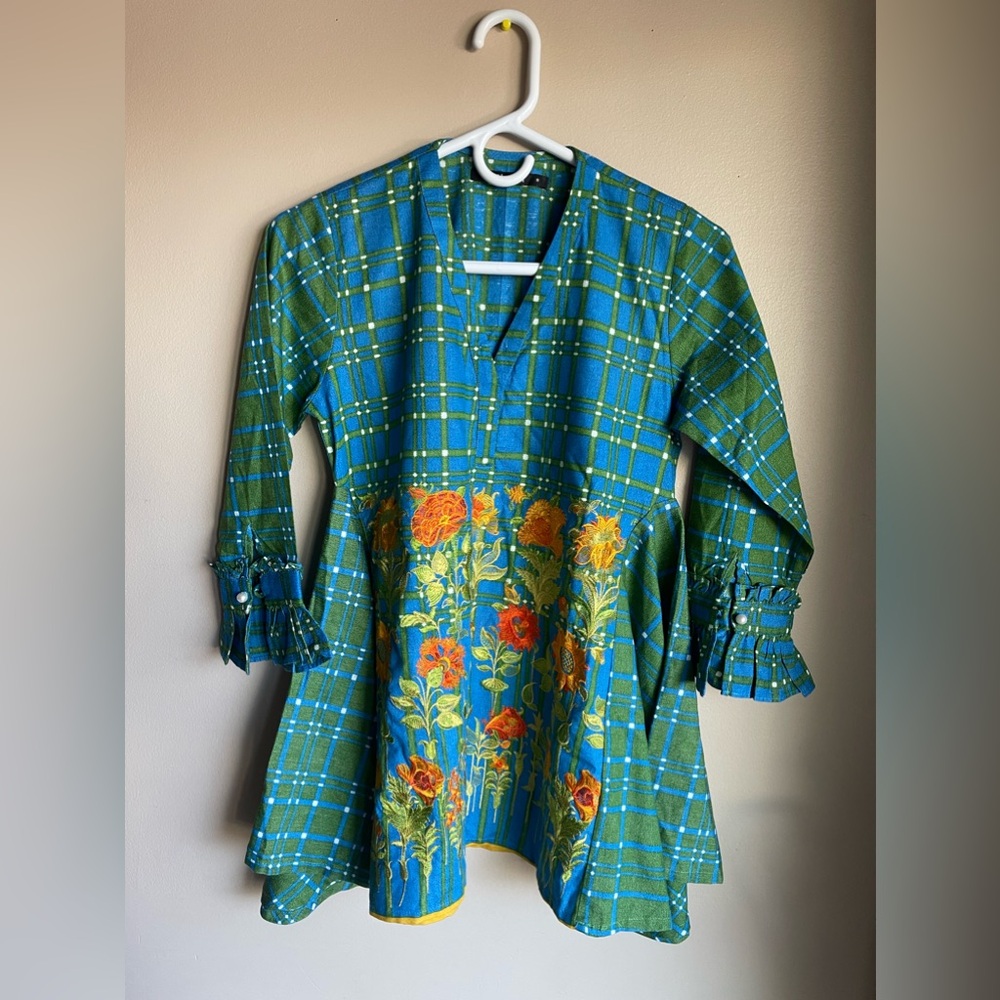 Women Pakistani khaadi kurta top